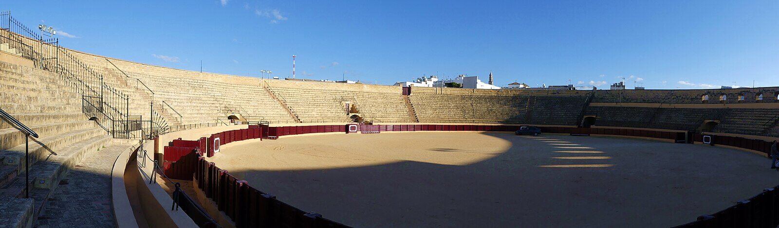 La plaza de toros de Osuna hizo de foso de Daznak: 17 días de rodaje para 17 minutos de ‘Juego de Tronos’