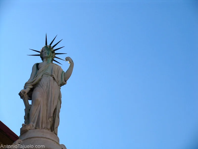 La Libertad del Panteón de España, en Atocha: la estatua de 1857 que se adelantó a Nueva York